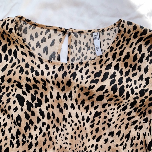 MANGO Elegant Satin Animal Print Long Sleeve Top - Picture 2 of 5
